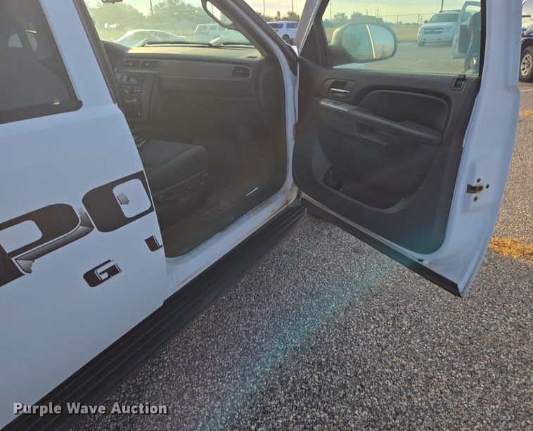 image for item ER8086 2012 Chevrolet Tahoe Police SUV