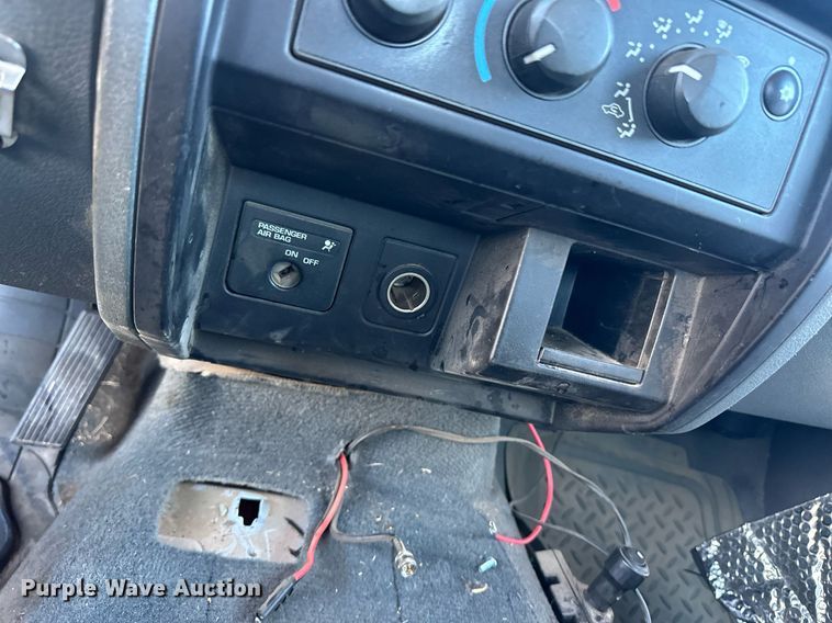 image for item ER8089 2005 Dodge Dakota Club Cab pickup truck