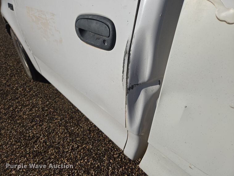 image for item ER8091 1999 Ford F150 pickup truck