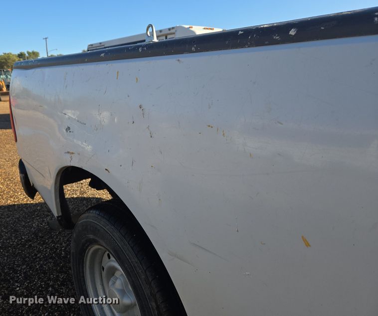 image for item ER8091 1999 Ford F150 pickup truck