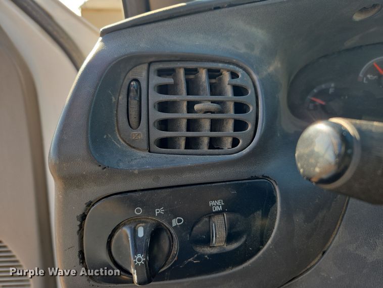 image for item ER8091 1999 Ford F150 pickup truck