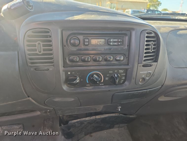 image for item ER8091 1999 Ford F150 pickup truck