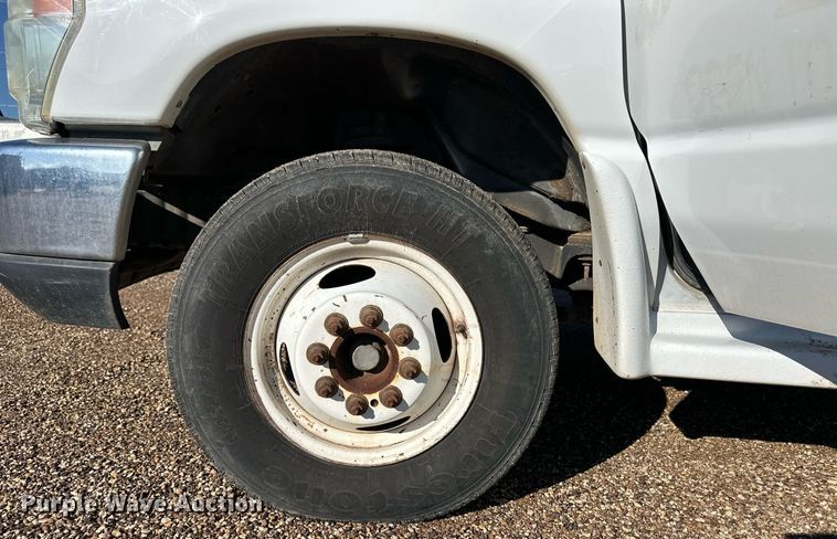 image for item ER8092 2009 Ford E450 shuttle bus