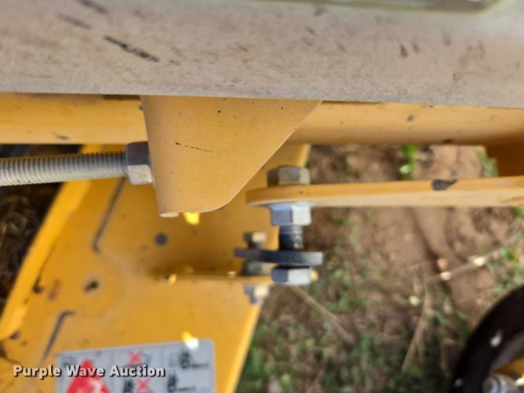 image for item ER8094 2014 Hustler Fastrak SD ZTR lawn mower