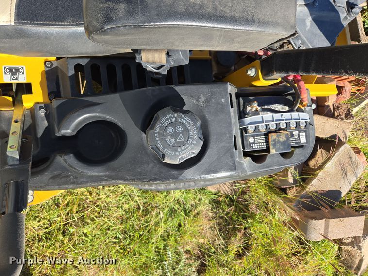 image for item ER8094 2014 Hustler Fastrak SD ZTR lawn mower