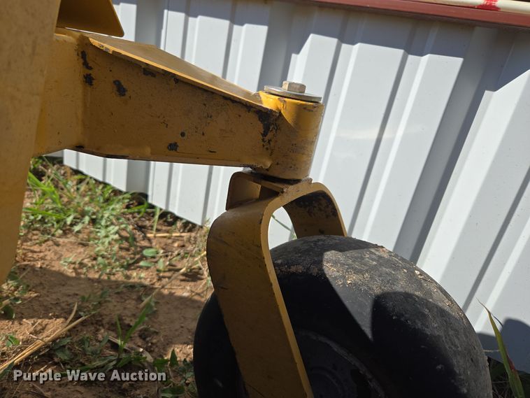 image for item ER8094 2014 Hustler Fastrak SD ZTR lawn mower