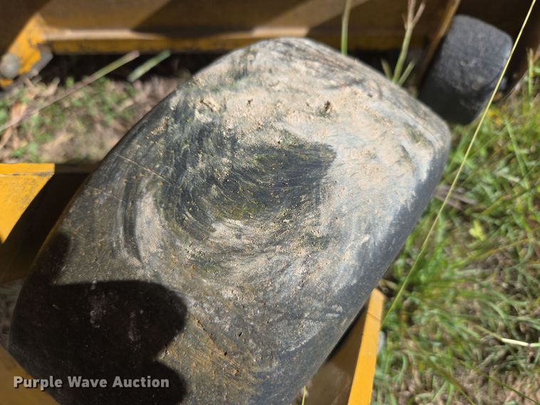 image for item ER8094 2014 Hustler Fastrak SD ZTR lawn mower