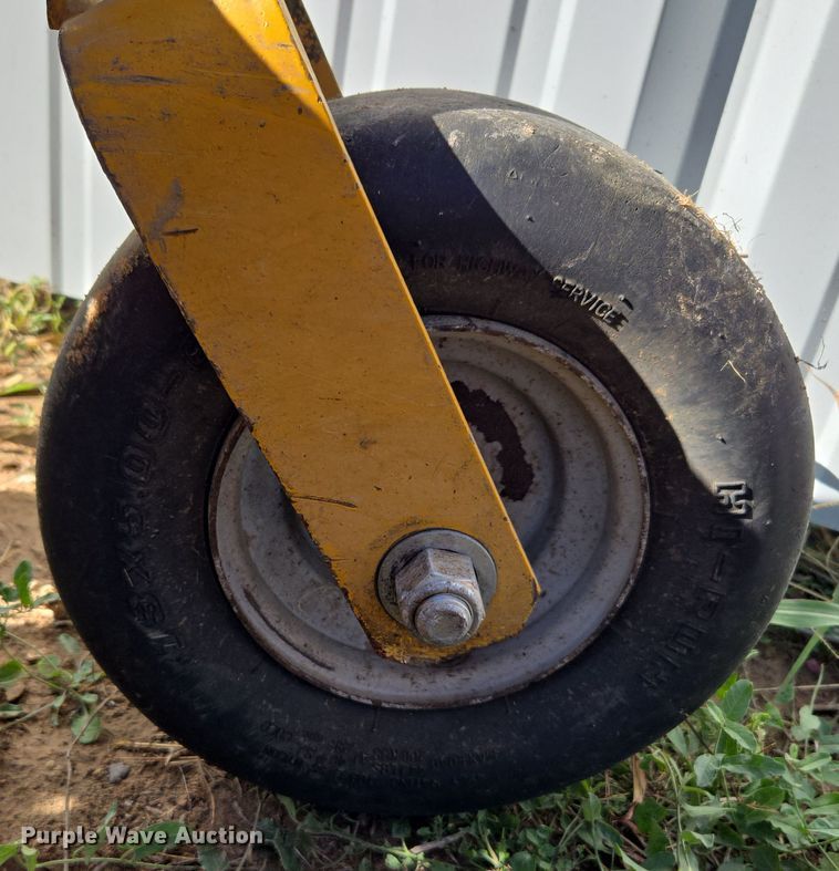 image for item ER8094 2014 Hustler Fastrak SD ZTR lawn mower