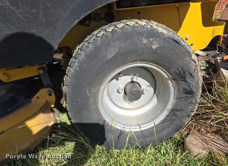 image for item ER8094 2014 Hustler Fastrak SD ZTR lawn mower