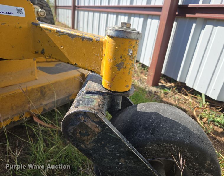 image for item ER8095 Hustler Super Z ZTR lawn mower