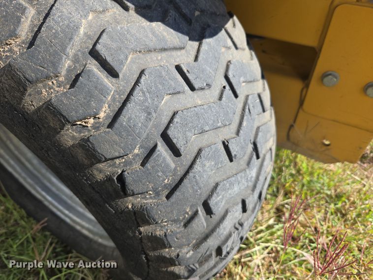 image for item ER8095 Hustler Super Z ZTR lawn mower