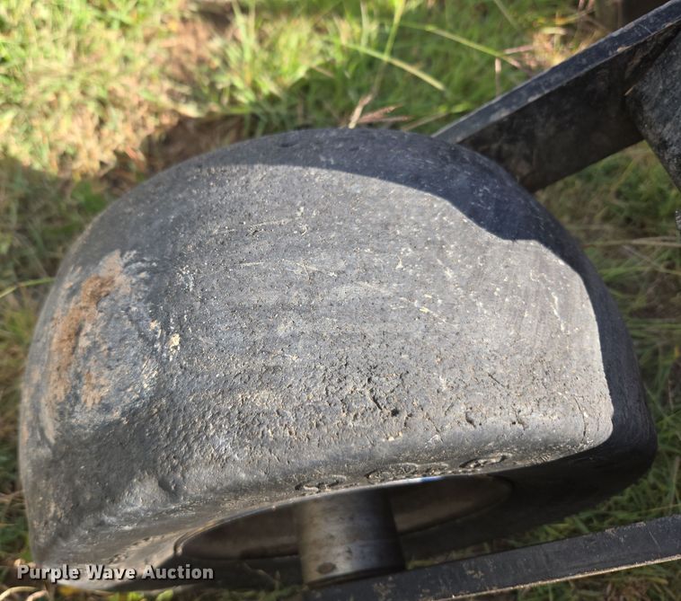 image for item ER8095 Hustler Super Z ZTR lawn mower