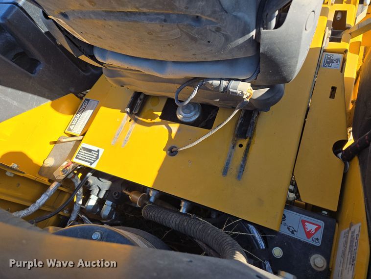 image for item ER8096 2014 Hustler Super Z ZTR lawn mower