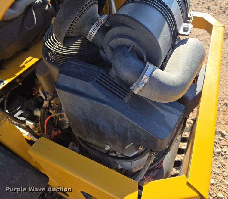 image for item ER8096 2014 Hustler Super Z ZTR lawn mower