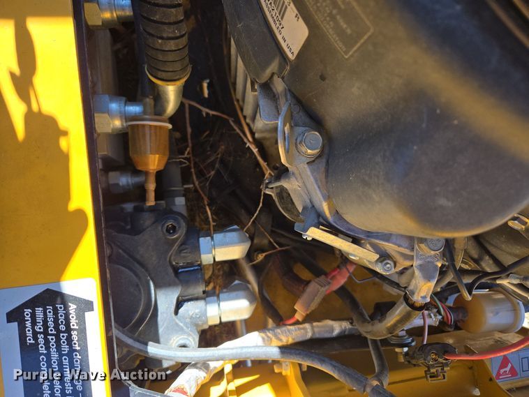 image for item ER8096 2014 Hustler Super Z ZTR lawn mower