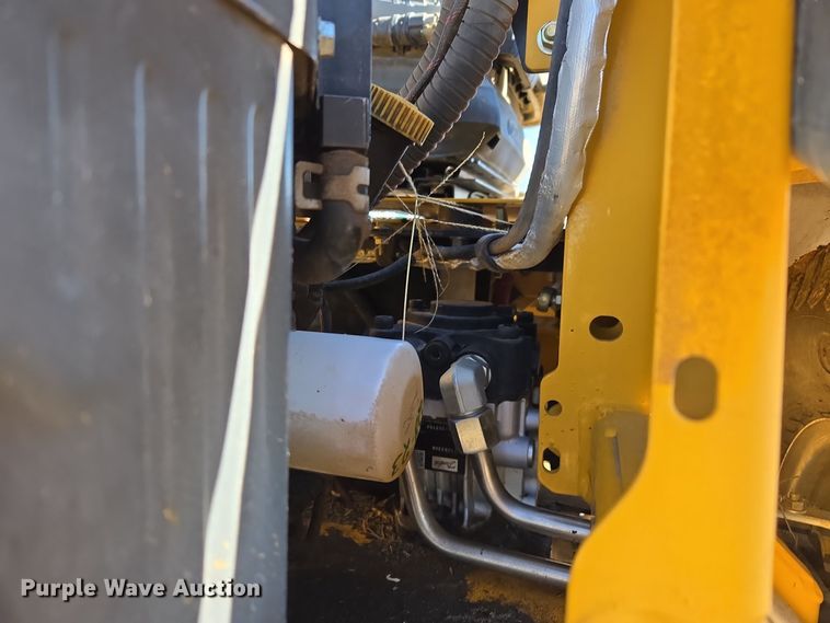 image for item ER8096 2014 Hustler Super Z ZTR lawn mower