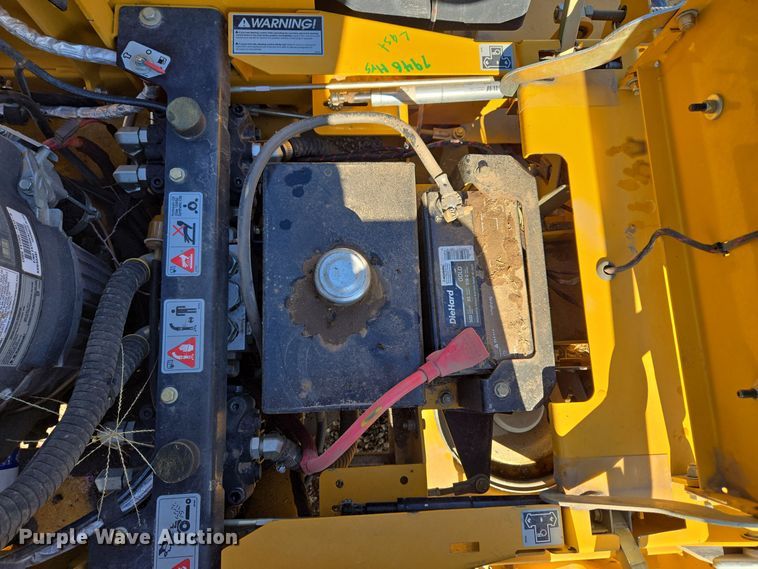 image for item ER8096 2014 Hustler Super Z ZTR lawn mower