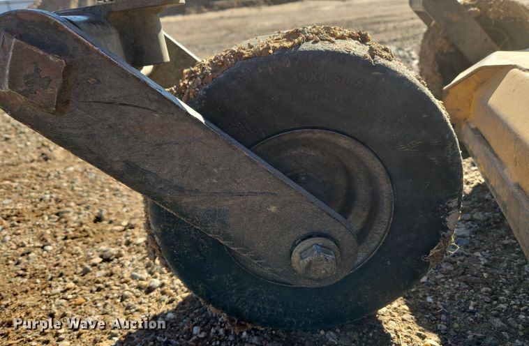 image for item ER8096 2014 Hustler Super Z ZTR lawn mower