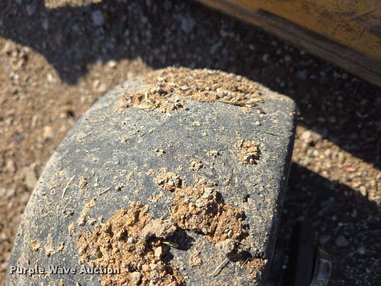 image for item ER8096 2014 Hustler Super Z ZTR lawn mower