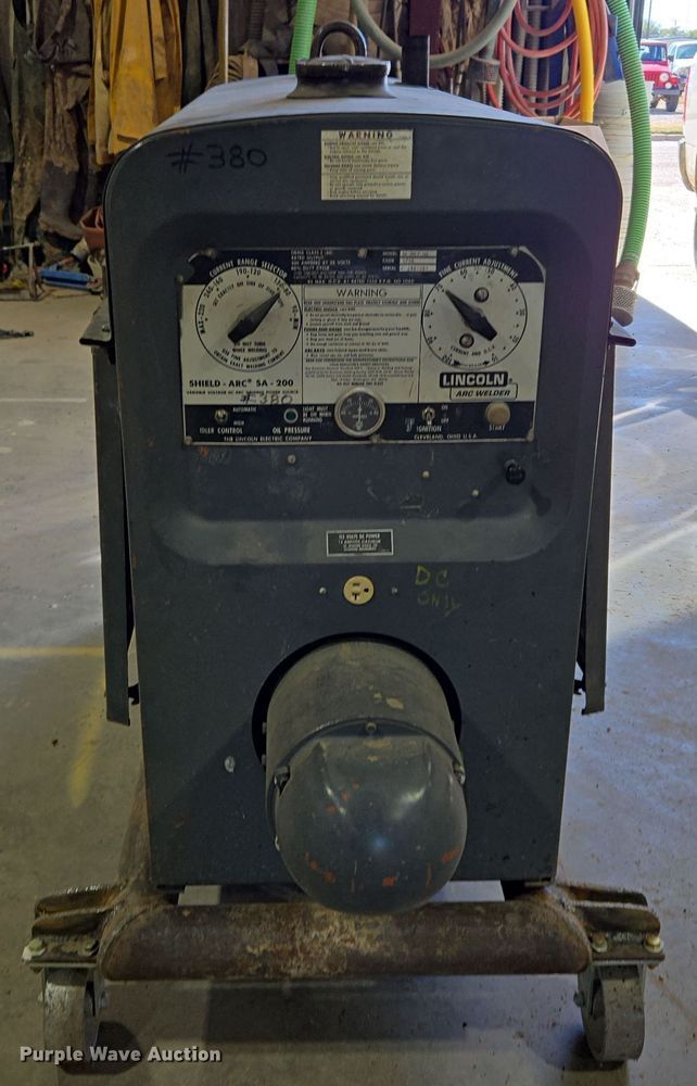 image for item ER8098 Lincoln SA-200 F-163 welder