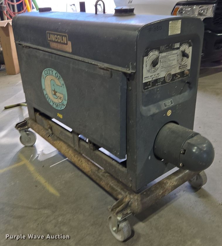 image for item ER8098 Lincoln SA-200 F-163 welder