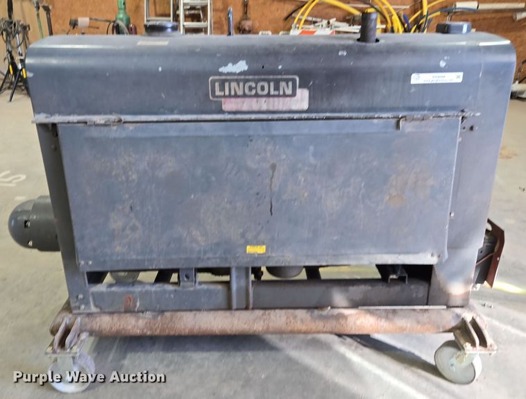 image for item ER8098 Lincoln SA-200 F-163 welder