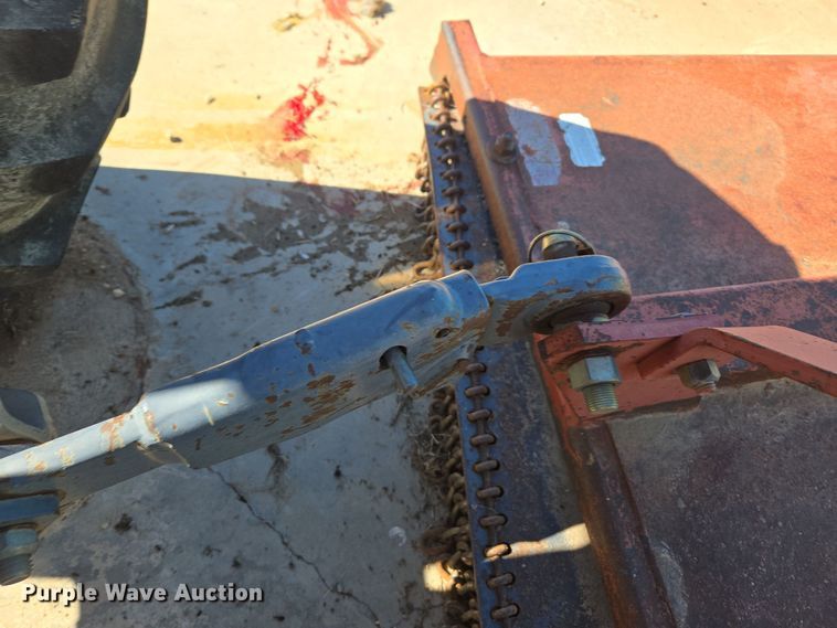 image for item ER8102 1997 New Holland 3930 tractor