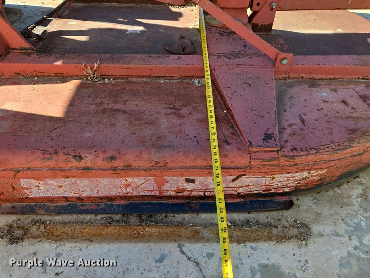 image for item ER8102 1997 New Holland 3930 tractor