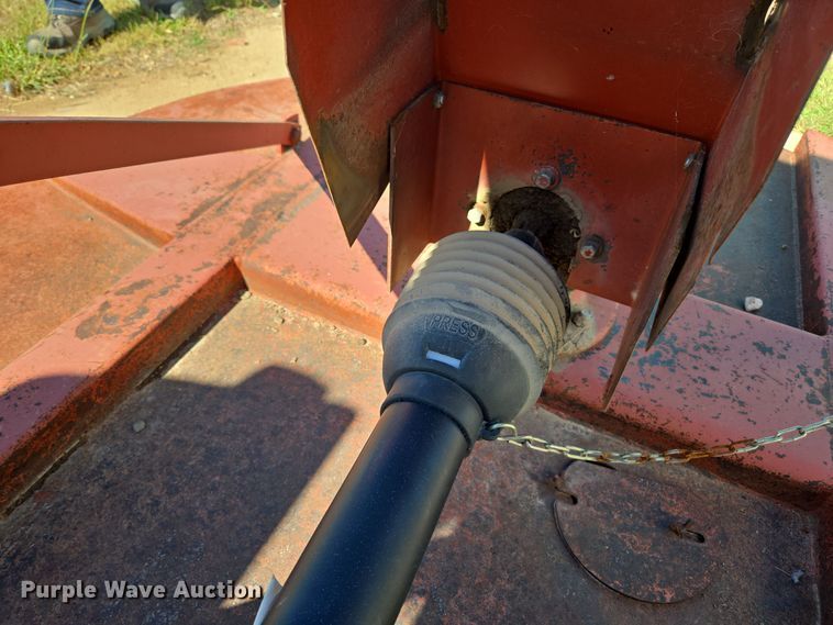 image for item ER8102 1997 New Holland 3930 tractor