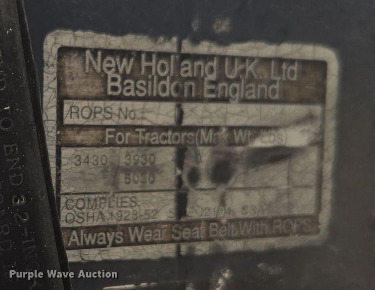 image for item ER8102 1997 New Holland 3930 tractor