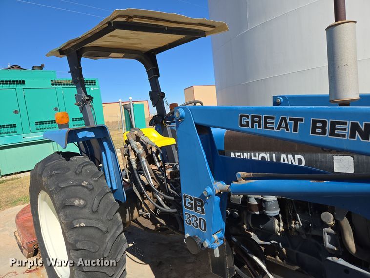 image for item ER8102 1997 New Holland 3930 tractor