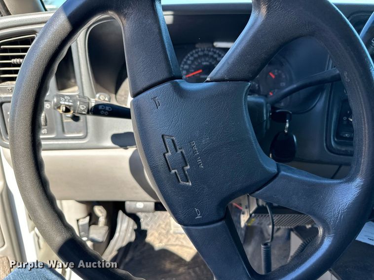 image for item ER8105 2005 Chevrolet Tahoe SUV