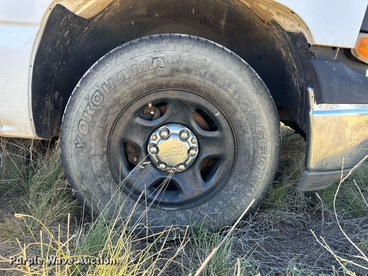 image for item ER8105 2005 Chevrolet Tahoe SUV