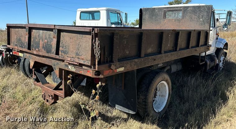image for item ER8106 1997 International 4700 dump truck