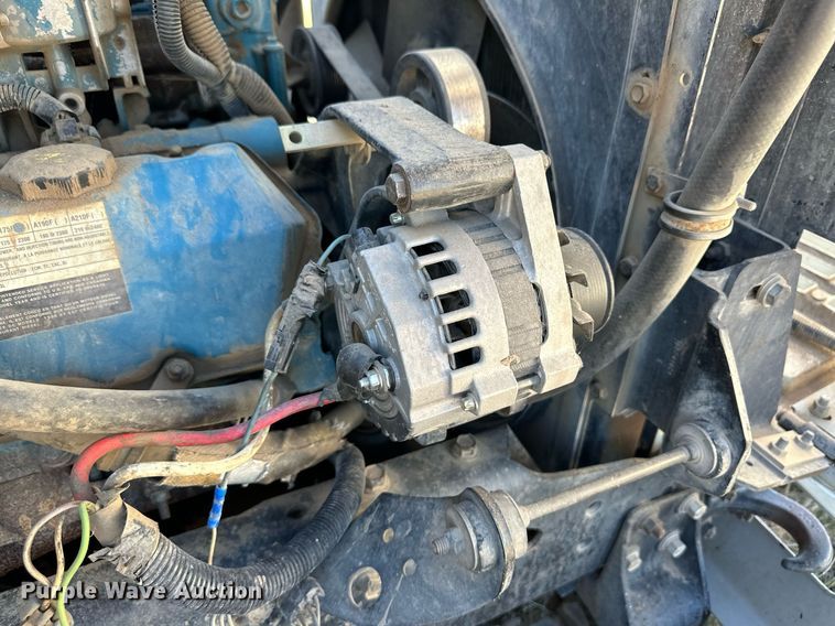 image for item ER8106 1997 International 4700 dump truck