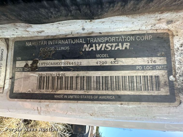 image for item ER8106 1997 International 4700 dump truck