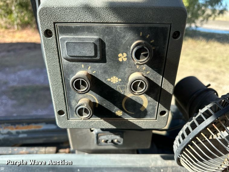 image for item ER8108 1996 Case 580L backhoe