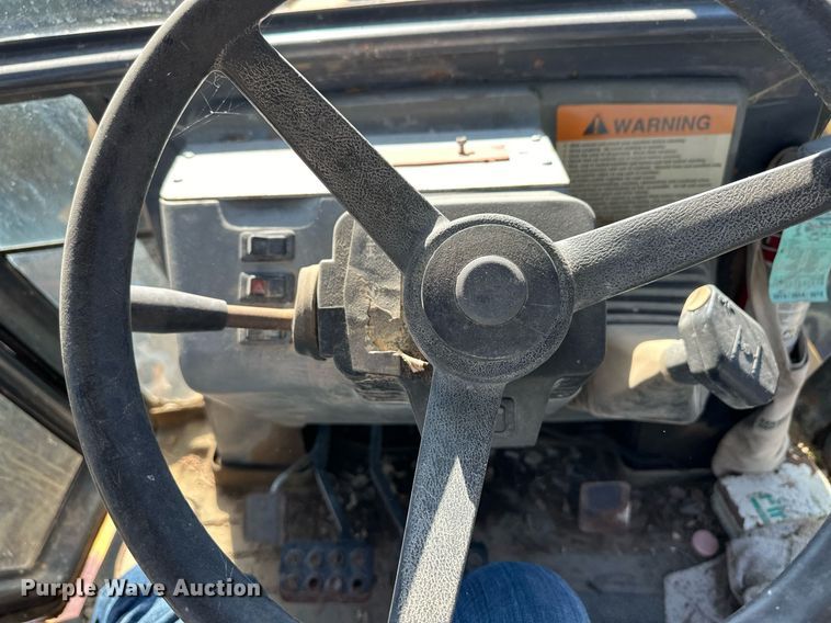 image for item ER8108 1996 Case 580L backhoe