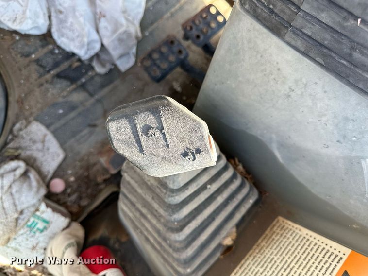 image for item ER8108 1996 Case 580L backhoe