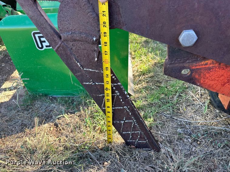 image for item ER8110 Ditch Witch VP12 cable plow