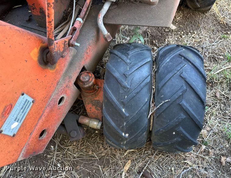 image for item ER8110 Ditch Witch VP12 cable plow