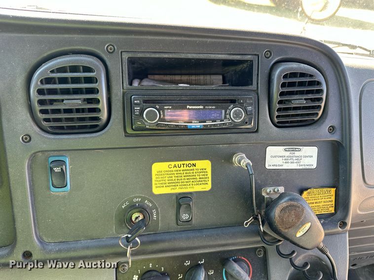 image for item ER8115 2013 Freightliner B2B school bus