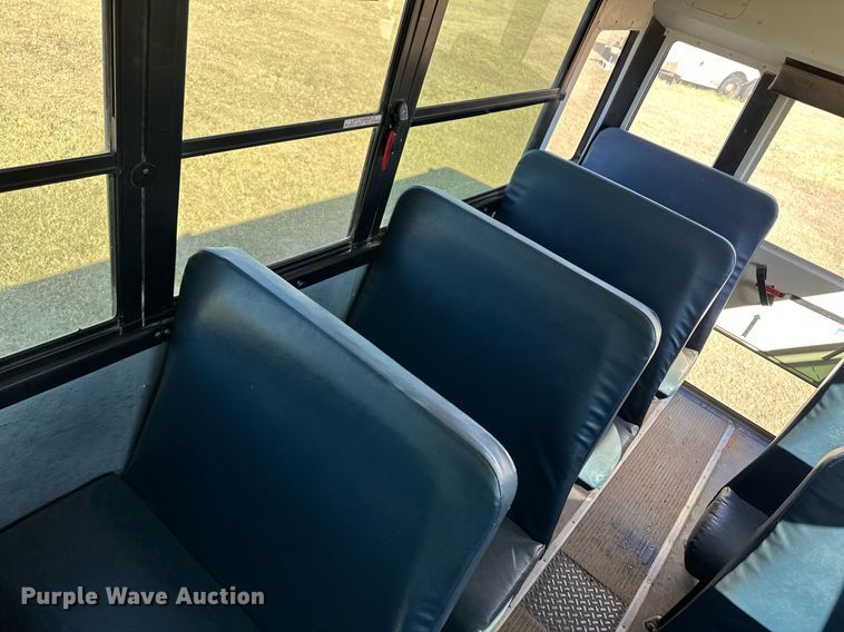 image for item ER8115 2013 Freightliner B2B school bus