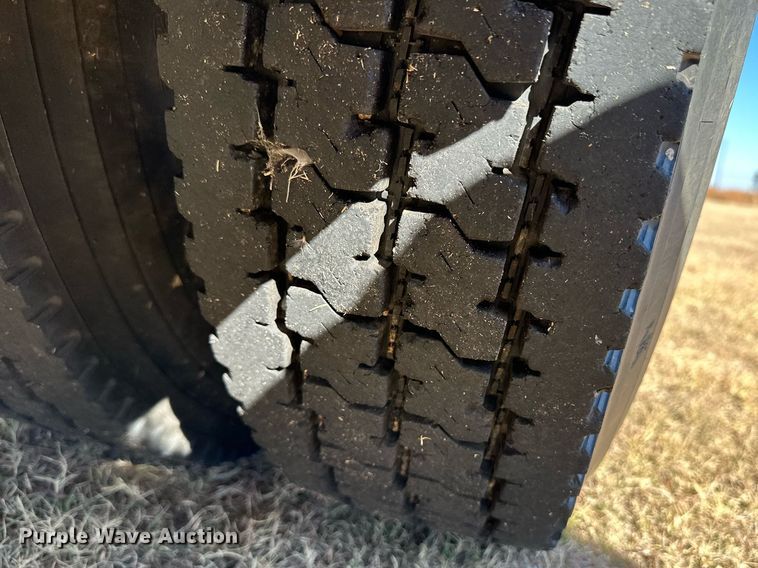 image for item ER8115 2013 Freightliner B2B school bus