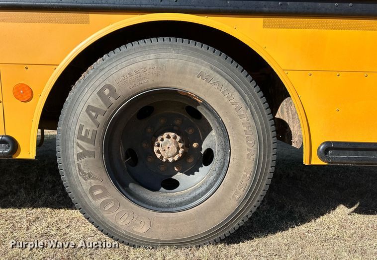 image for item ER8115 2013 Freightliner B2B school bus