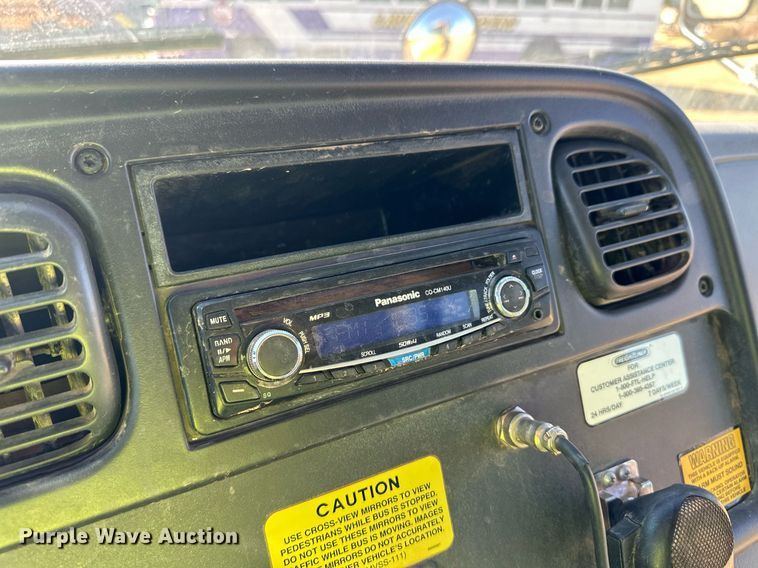 image for item ER8116 2013 Freightliner B2B school bus