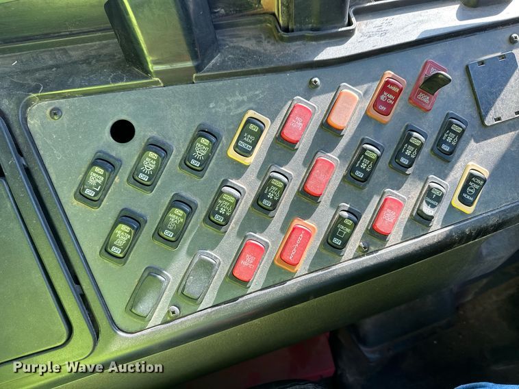 image for item ER8116 2013 Freightliner B2B school bus