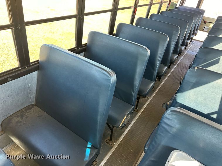 image for item ER8116 2013 Freightliner B2B school bus