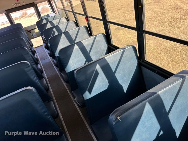 image for item ER8116 2013 Freightliner B2B school bus