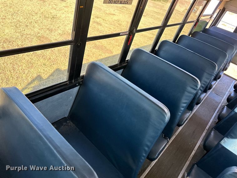 image for item ER8116 2013 Freightliner B2B school bus